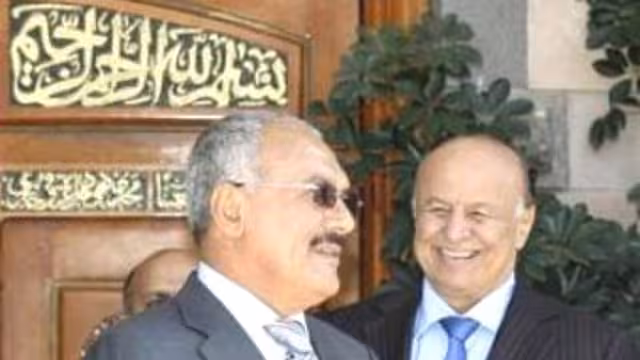 صالح يفوض نائبه بتشكيل حكومة جديدة