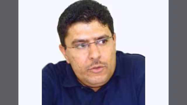 نقابة الصحفيين تندد بحرمان مراسل الجزيرة الشلفي وأولاده من السفر