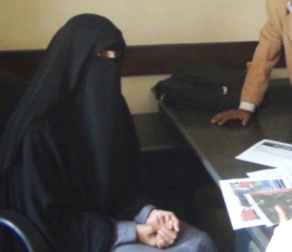 السجينة الحكمي تكشف عن ضغوطات في التحقيق وتوكل محامين للترافع عنها