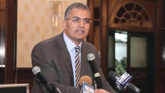 عصام سلطان: مفتاح الحل في مصر برحيل السيسي وفكرة الانتقام وحماية نفسه تدفعه للإصرار