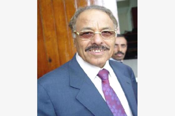 اللواء علي محسن يتوجه إلى السعودية حاملاً رسالة من الرئيس هادي