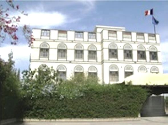 مناقشة سبل تطوير تعليم اللغة الفرنسية في عدد من المدارس الحكومية بصنعاء