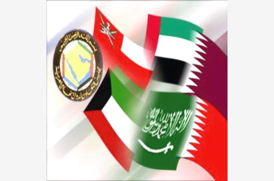عُمان تُعارض تأسيس «الاتحاد الخليجي» والقربي: انضمام اليمن متروك للزمن