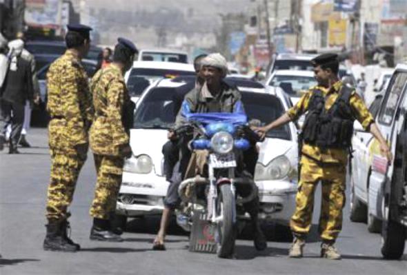 اللجنة الأمنية تقر تمديد منع حركة الدراجات النارية في صنعاء حتى 30 ديسمبر الجاري