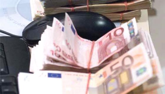 استقرار الدولار واليورو وارتفاع الاسترليني في سوق الصرافة المصرية