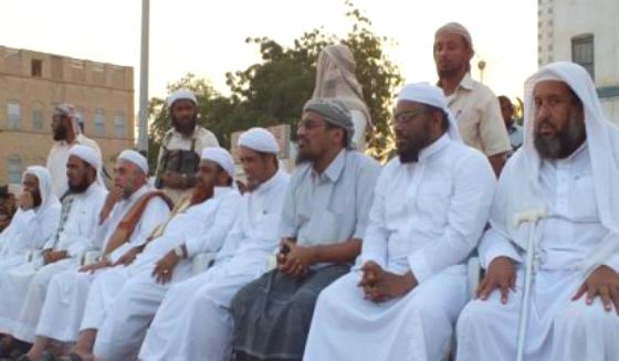 اتحاد علماء المحافظات الجنوبية يدين اغتيال باوزير ويعده سابقة خطيرة