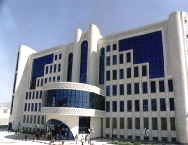 شركة النفط تعلن ضخ كمية مليون و 250 ألف لتر من مادة البنزين للعاصمة صنعاء