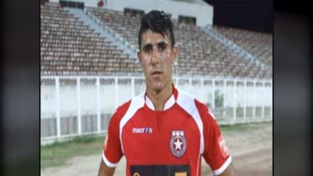 بالفيديو.. مهاجم جزائري يبدع كحارس مرمى ويحرج الاتحاد التونسي