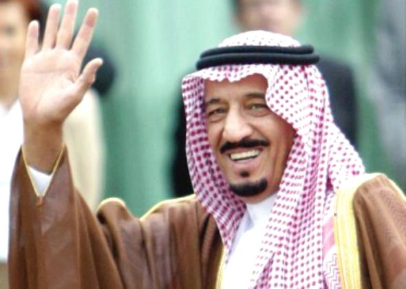العاهل السعودي يجري أكبر تعديل وزاري في تاريخ المملكة (وزراء جدد وإلغاء 12 هيئة حكومية)