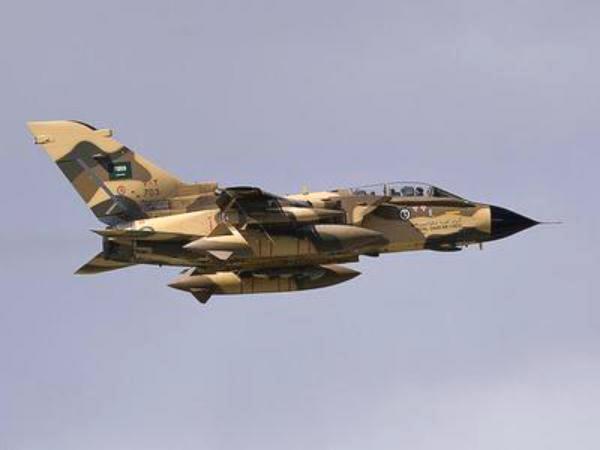 سماع دوي انفجارات في منطقة الجراف بالعاصمة وغارات لطيران التحالف على معسكرات