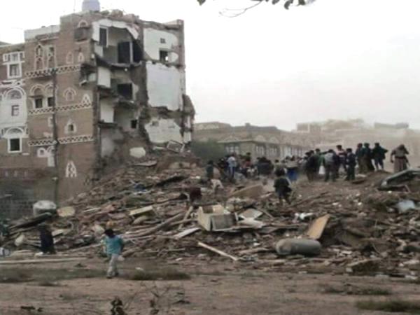 اليونسكو تدين غارة للتحالف استهدفت منازل بصنعاء القديمة