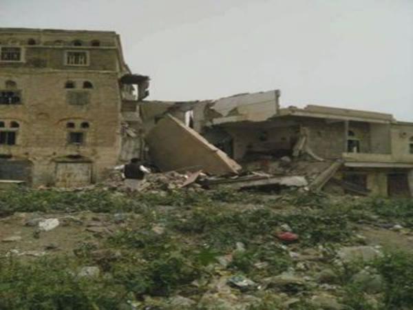طيران التحالف يشن غارات على رازح بصعدة