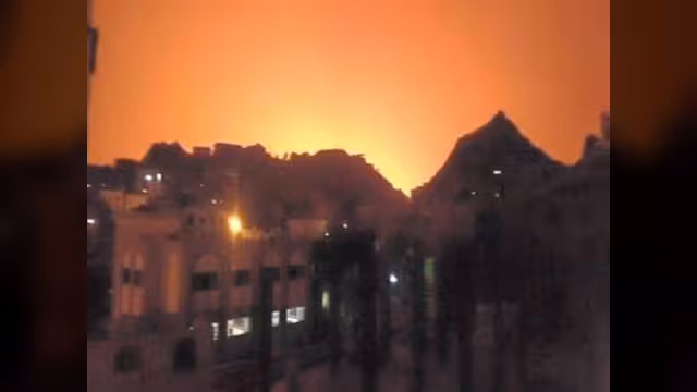 الحوثيون يقصفون خزانات الوقود في تعز