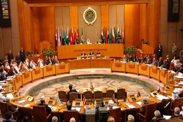 البرلمان العربي يدعو الاتحاد الأوروبي للكف عن المواقف الاستفزازية بعد مهاجمته البشير