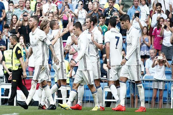 ريال مدريد يعلن غياب "رونالدو" و"بيل" عن مباراة إسبانيول