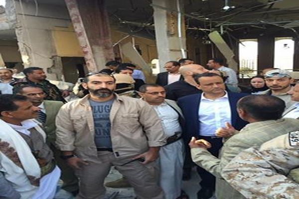 ولد الشيخ يزور موقع حادثة "مجلس العزاء" بصنعاء ويلتقي وفد الحوثيين والمؤتمر