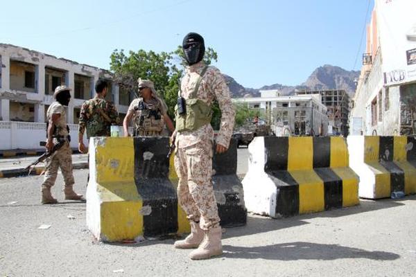 عناصر من قوات الأمن في عدن