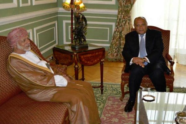 وزيرا خارجية مصر وعمان يبحثان بمسقط الأزمات في سوريا واليمن والعراق