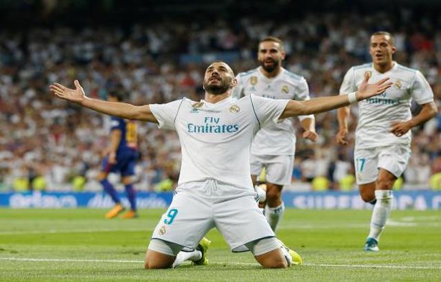 ريال مدريد يضع شرطا جزائيا خياليا أمام بنزيمة