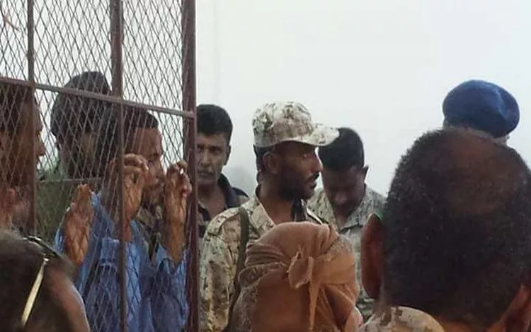 عدن: الإعدام تعزيراً لثلاثة متهمين في قضية طفل البساتين