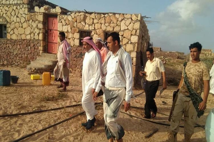 محافظ سقطرى يتفقد أضرار إعصار مكونو بمديرية نوجد ويرحب بالإغاثة الأممية