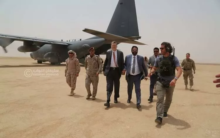 السفير الأمريكي لدى اليمن يزور مأرب