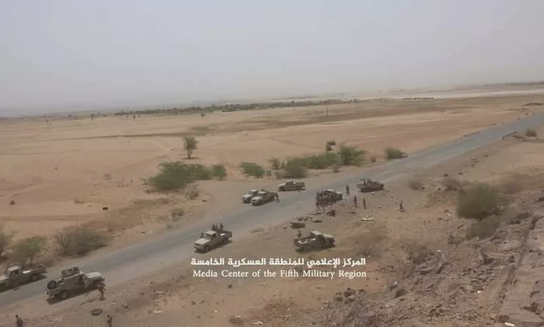 قوات الشرعية تعلن الوصول إلى مركز مديرية حيران في حجة