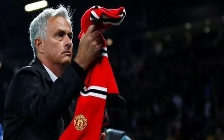 مدرب مانشستر يونايتد مورينيو