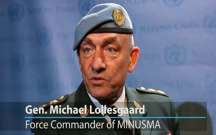 ئيس المراقبين الدوليين في اليمن الجنرال مايكل لوليسغارد (وكالات)