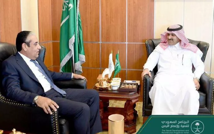 حافظ معياد يبحث دعم السعودية البنك المركزي اليمني مع السفير آل جابر