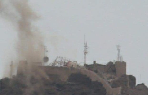 تجدد الاشتباكات في أحياء عدن وأنباء عن استخدام أسلحة ثقيلة