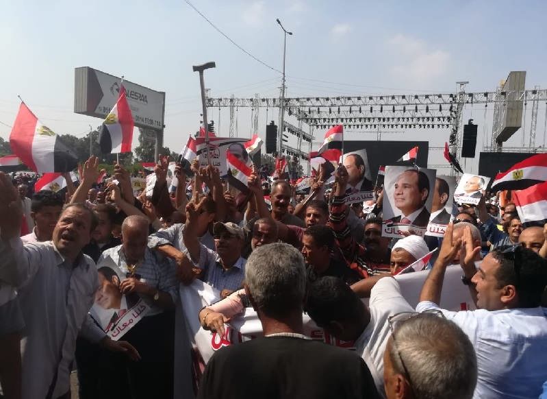 متظاهرون في مصر خلال استقبال السيسي
