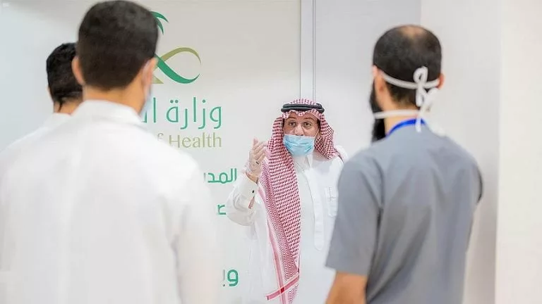 الصحة السعودية تعلن تسجيل 100 الف حالة كورونا