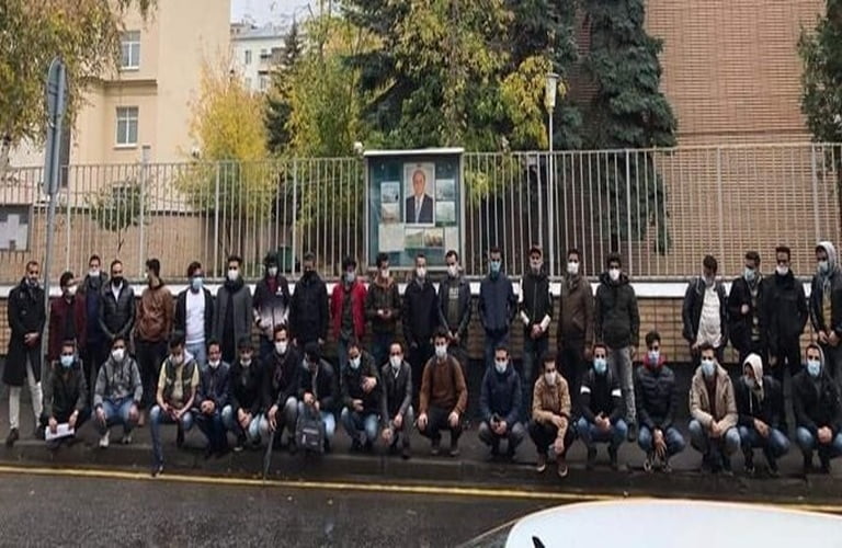 طلاب اليمن في روسيا يواصلون اعتصامهم المفتوح لليوم 19 على التوالي