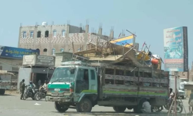 نزوح مئات الأسر جنوب الحديدة بعد انسحاب القوات المشتركة
