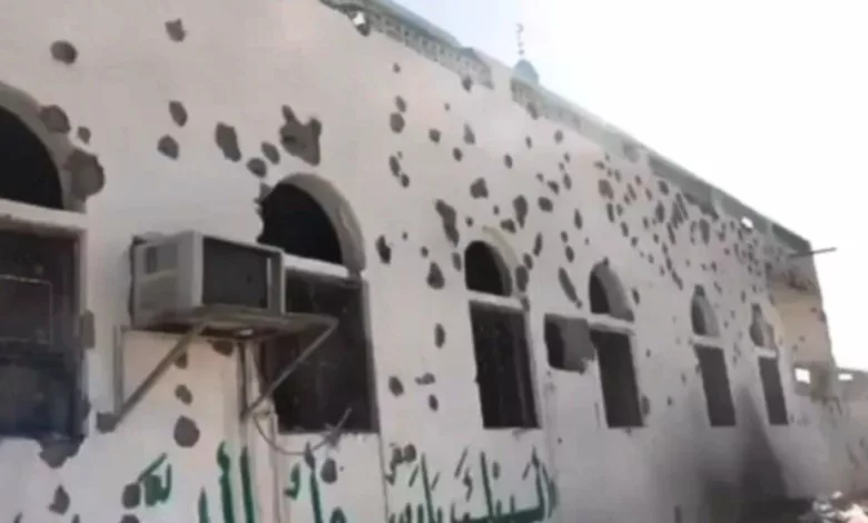 قصف الحوثيين مسجد عبدالله بن مسعود في عسيلان شبوة