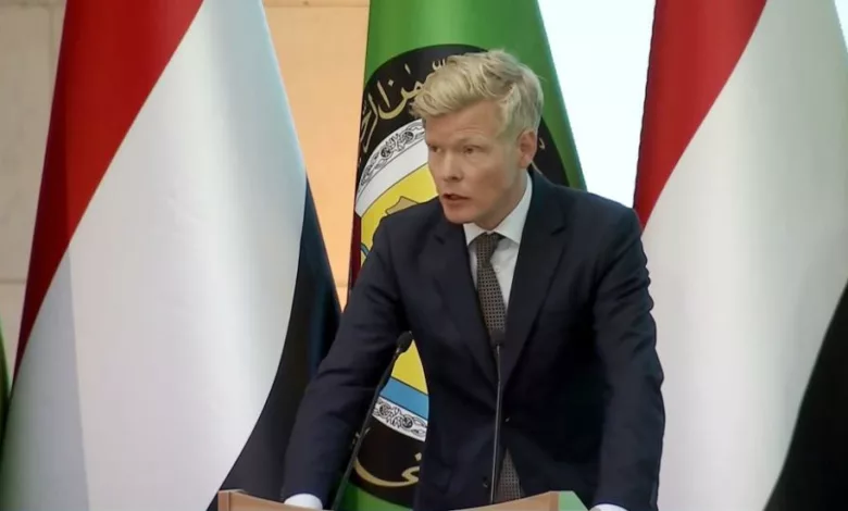 المبعوث الأممي إلى اليمن هانس غروندبرغ في مؤتمر المشاورات اليمنية في الرياض
