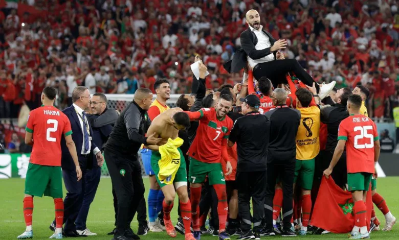 من احتفال منتخب المغرب بالتأهل إلى نصف النهائي