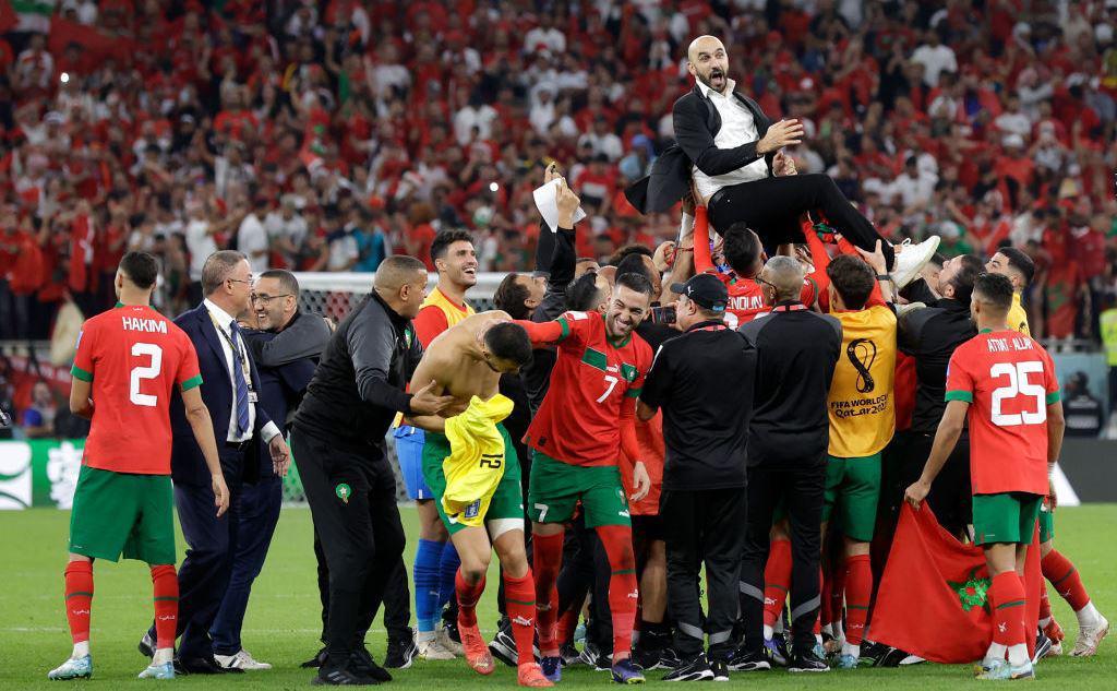 من احتفال منتخب المغرب بالتأهل إلى نصف النهائي