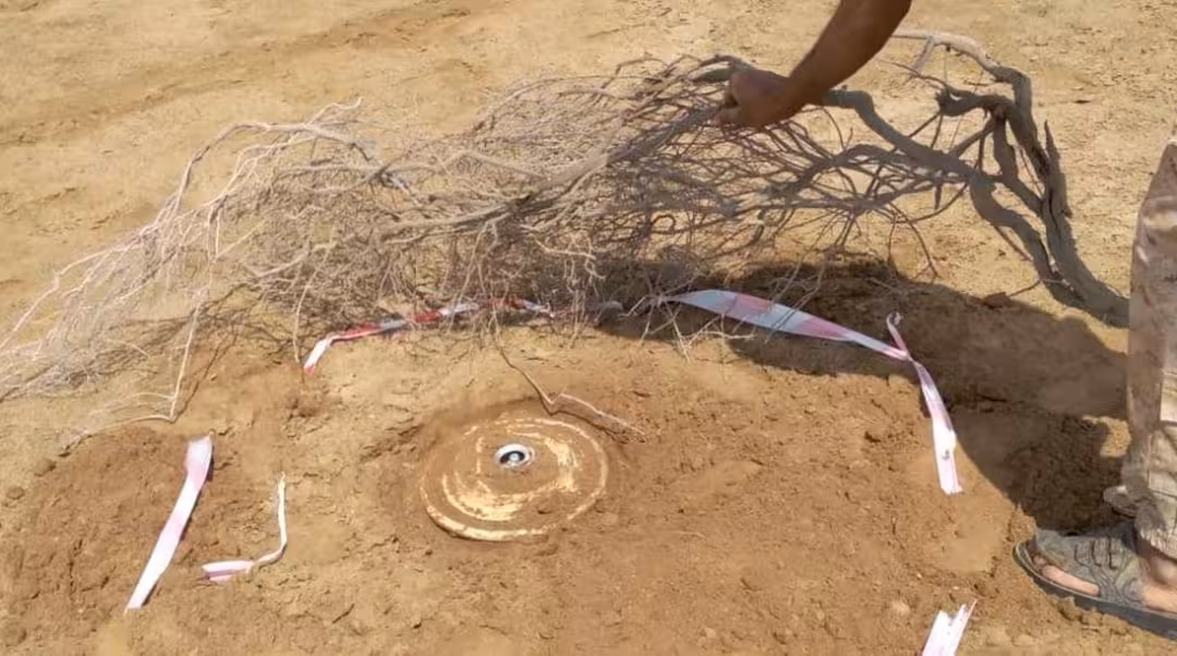 لغم حوثي يودي بحياة أربعة من أسرة واحدة في الحديدة