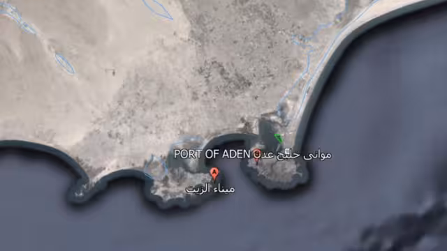 محافظ عدن يوجه بالتحقيق حول منع مسؤولين دخول ميناء الزيت