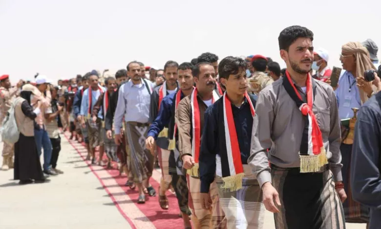 استقبال الأسرى والمختطفين المفرج عنهم في مأرب