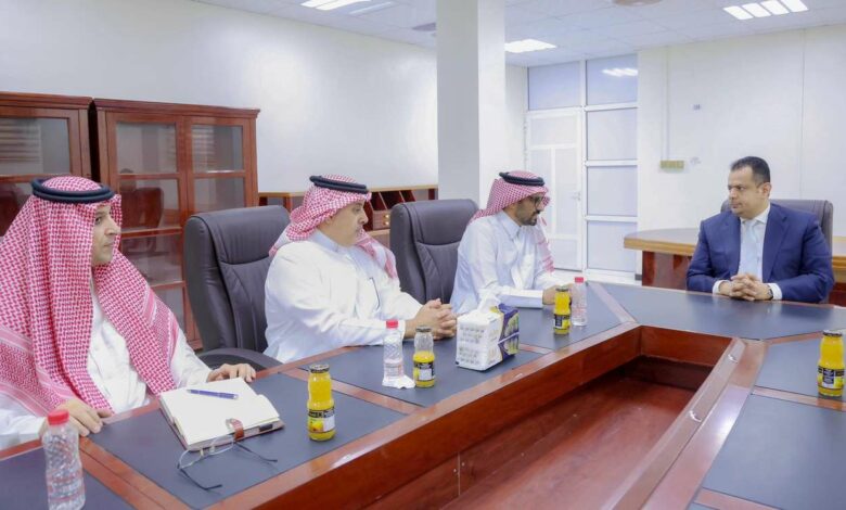 القيادة اليمني يلتقي معين عبدالملك