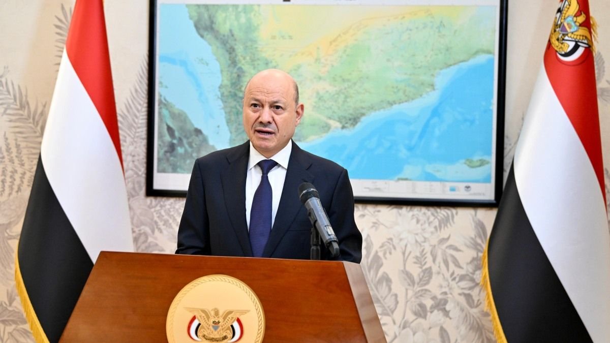بيان رئيس مجلس القيادة: للالتحام بمعركة استعادة الدولة وإنهاء الانقلاب