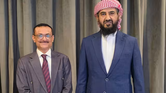 المحرمي يستقبل رئيس مركز نشوان الحميري ويؤكد أهمية الفكر في مواجهة الحوثي