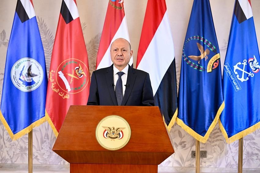 بيان الرئيس اليمني العليمي: بدء العمليات العسكرية لاستعادة مؤسسات الدولة