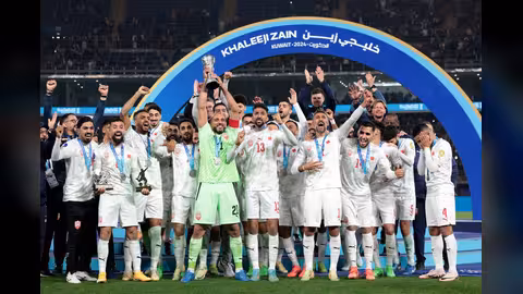  البحرين تتوج بكأس "خليجي 26" في الكويت بعد فوز مثير على عُمان