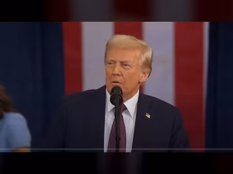 دونالد ترامب يؤدي اليمين الدستورية ويتخذ قرارات تاريخية.. ما هي؟ 