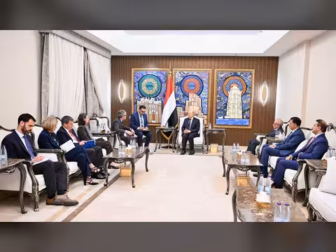 الرئيس العليمي يضع سفراء الاتحاد الأوروبي أمام التطورات والتدخلات الاقتصادية المطلوبة
